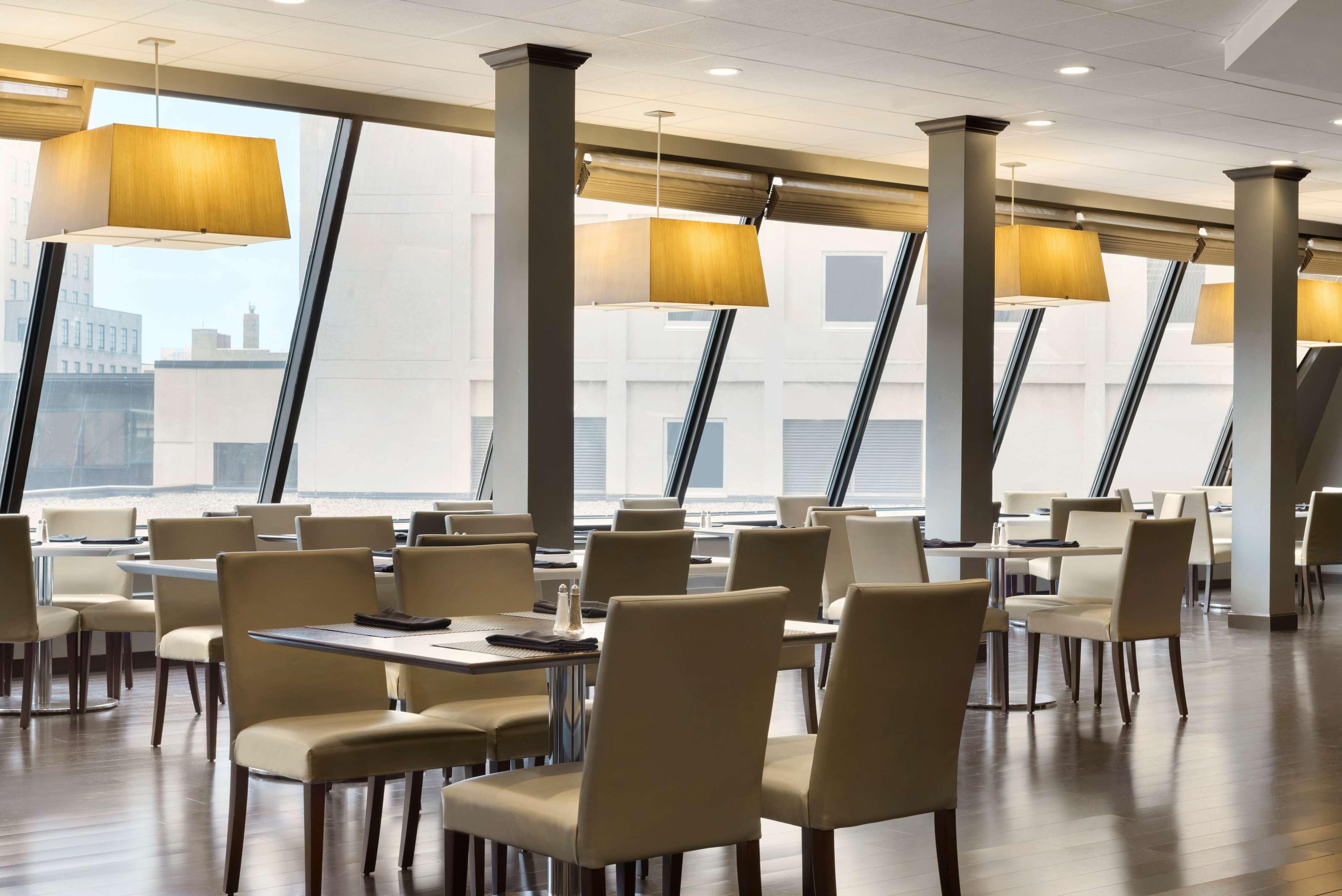 Radisson Blu Fargo Hotell Exteriör bild