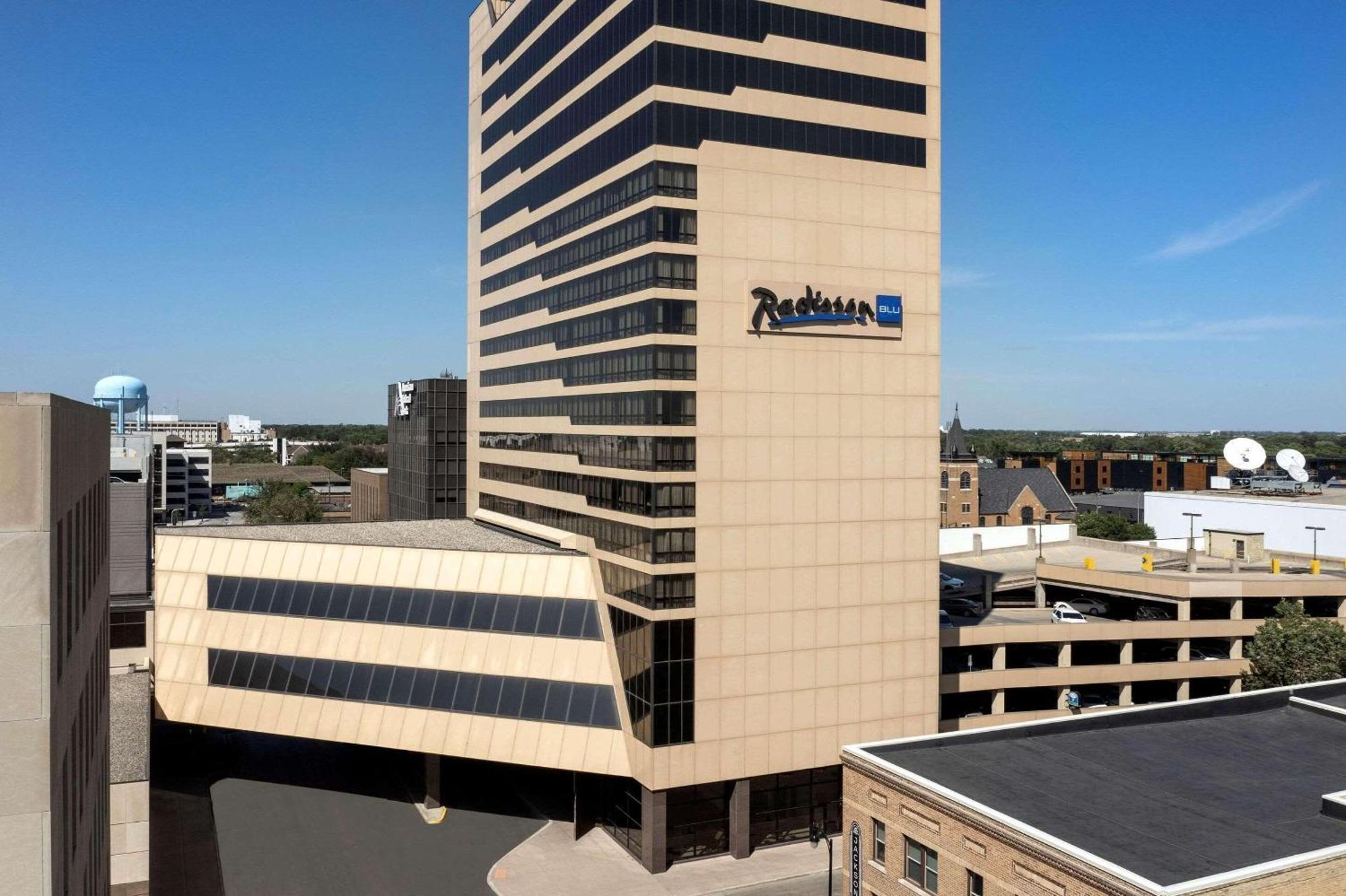 Radisson Blu Fargo Hotell Exteriör bild