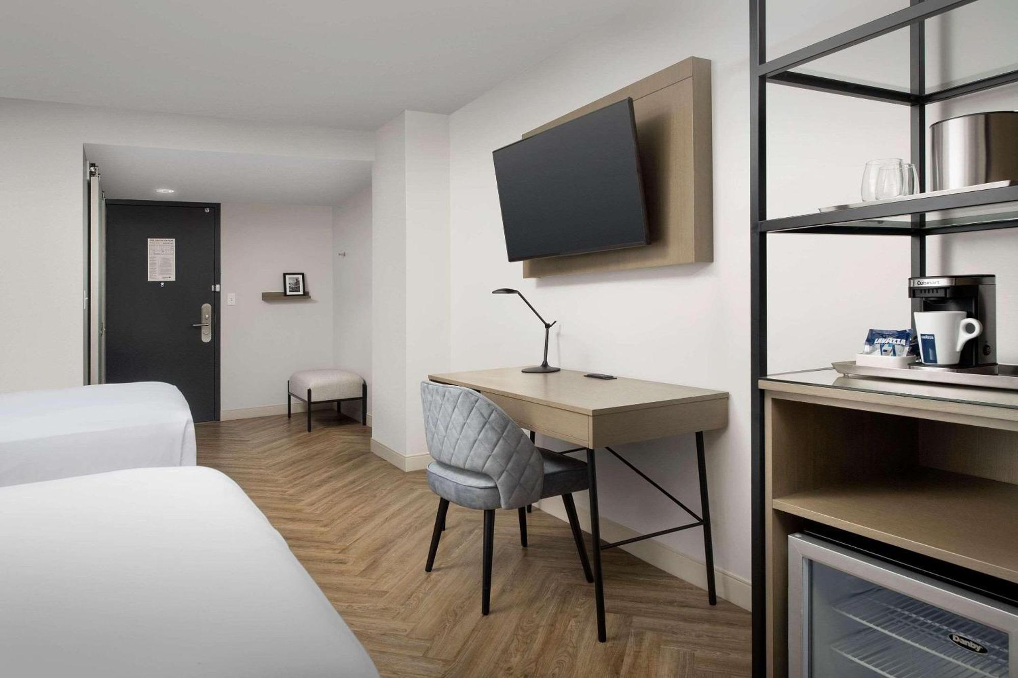 Radisson Blu Fargo Hotell Exteriör bild